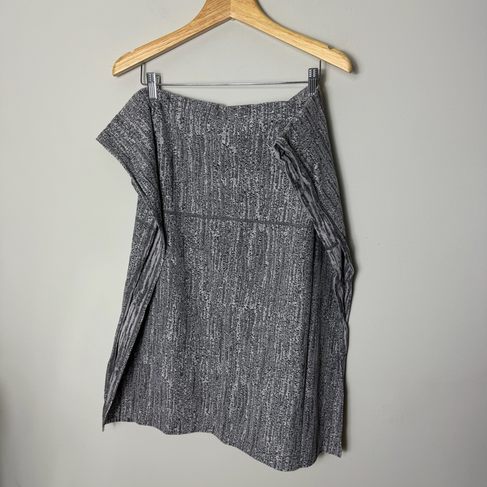 Lululemon Vinyasa Shawl Wrap Scarf Gray